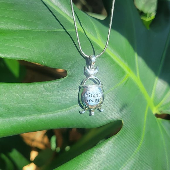 Magic Cauldron Crescent Moon Sterling Silver Pendant - Picture 3 of 4